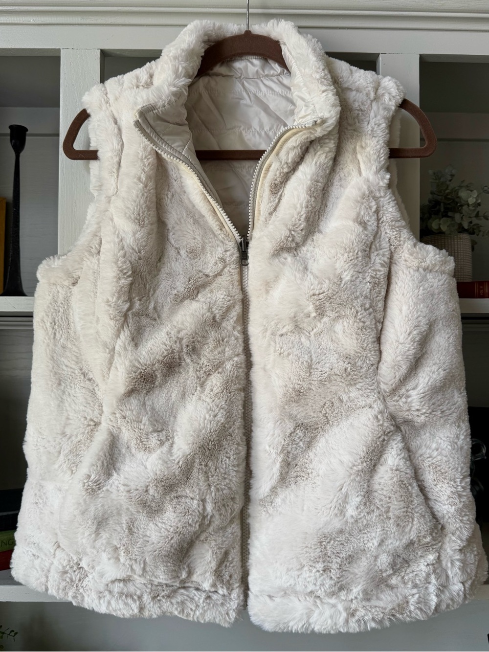 Nicole Miller Original Cream Faux Fur Reversible Zip Puffer Vest, Small